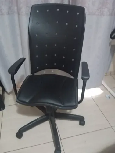 Cadeira giratória para computador