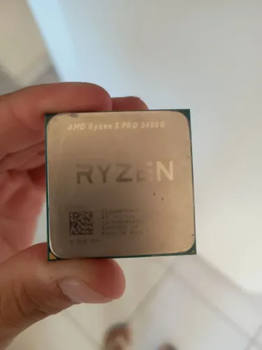 Processador Ryzen 5 PRO 3400G (video integrado)
