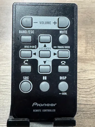 Controle original pioneer para som automotivo na oferta só 50,00