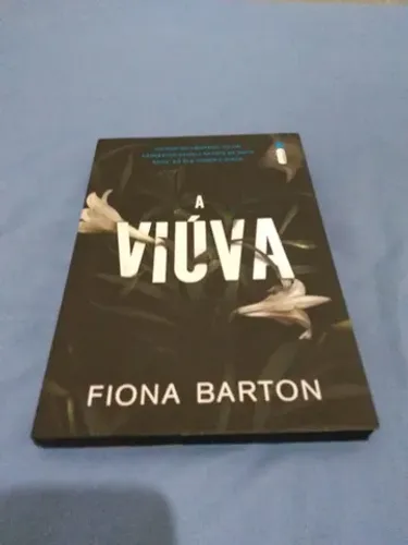A viúva. Produto novo. Com brinde.