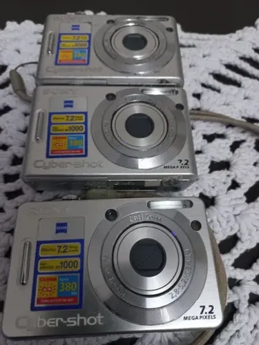 3 camera digital Sony a bateria sem carregador 
