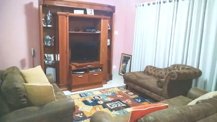 Casa em Condomínio à venda, 3 quartos, 1 suíte, 2 vagas, Parque Residencial Roland - Limei