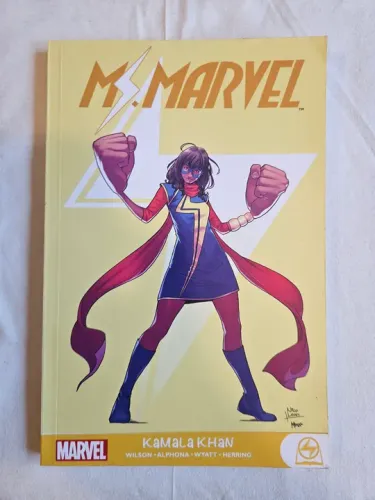Hq Ms. Marvel Panini Marvel Teen