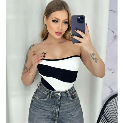 Body Feminino branco e preto Tomara que Caia