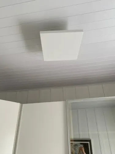 LUMINÁRIAS QUADRADAS COM LUZ  INDIRETA
