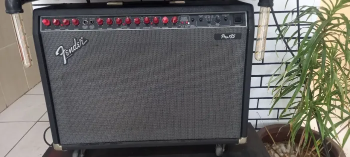 Amplificador Fender Pro 185