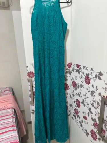 Vestido azul Turquesa rendado