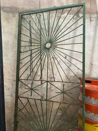Grade de ferro maciço