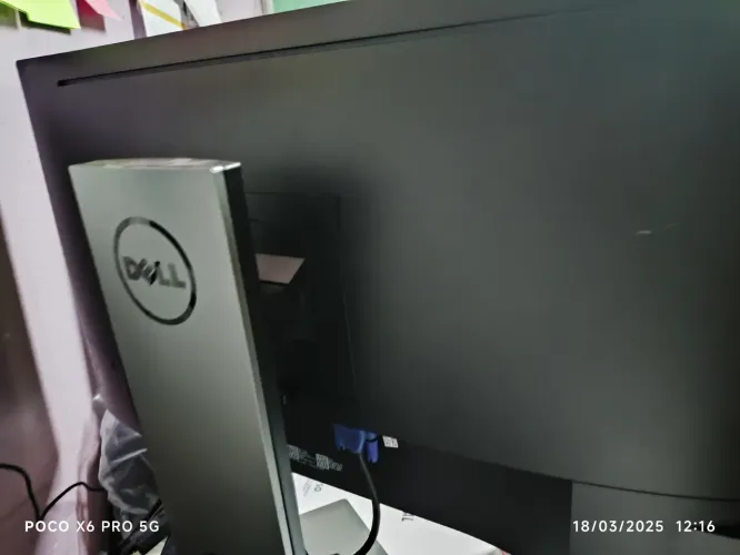 Monitor Dell 24 polegadas, leia a descrição.