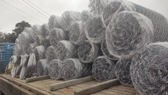 TELA ESPECIAL PARA QUADRA, ALAMBRADO GALVANIZADO R$11,45m² Malha 75/80 Fio14