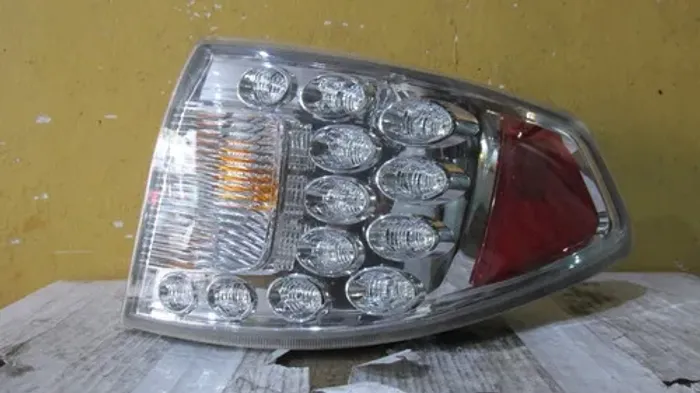 Lanterna Subaru Impreza Hatch 2008 2009 2010 2011 Ltd10585