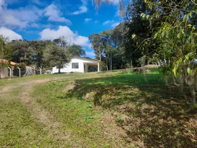Chácara com tanque em Mandirituba 
