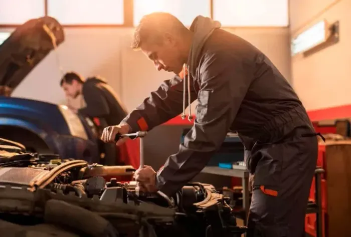 Ajudante de mecanico