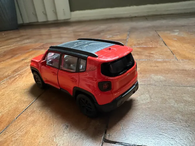 Miniatura carro Jeep renegade