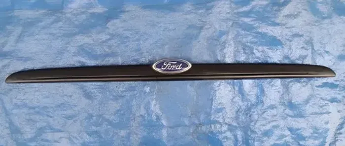 Friso Regua Tampa Traseira Focus Sedan 2000 - 2008 Preto
