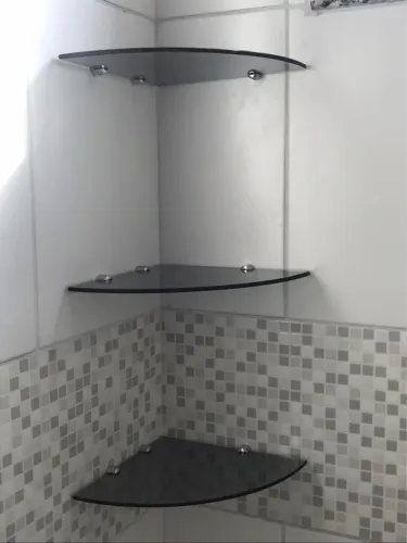 Prateleira de vidro para banheiro
