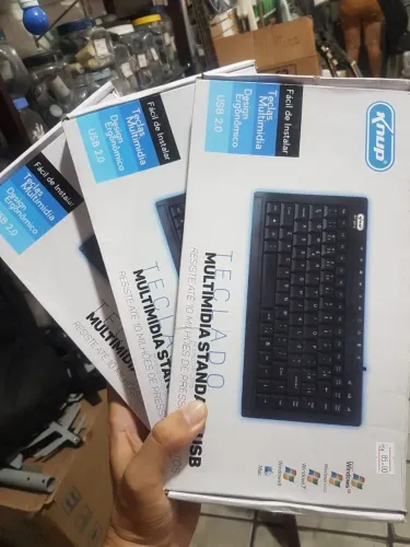 Teclado pequeno Multimídia com fio knup