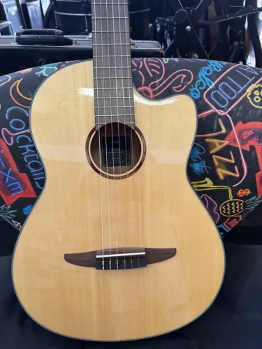Violão Clássico Yamaha NCX1 elétrico