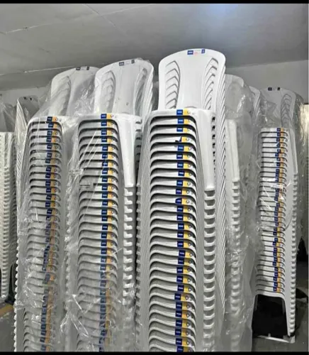 Cadeiras de Plástico Brancas Tramontina suporta154kg - Ideal para eventos!