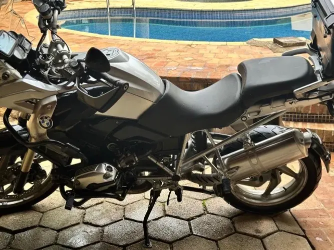 BMW BIGTRAIL muito conservada, pneus novos, tda revisada