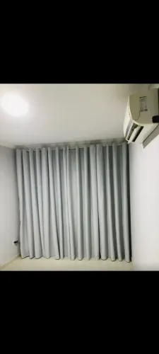 Cortina nova sem uso (dentro da embalagem)