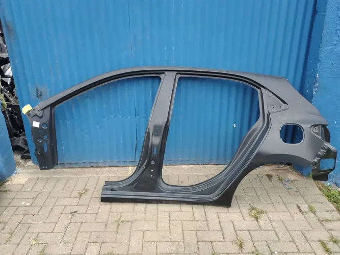 Lateral retalho Onix Hatch 2021 a 2024