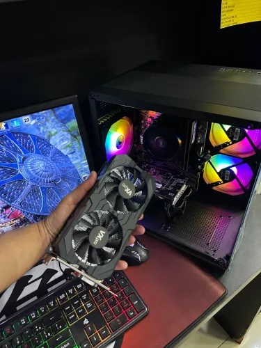 Placa de vídeo RX 580 8 GB nova lacrada com garantia de 1 ano - Lojaswiki