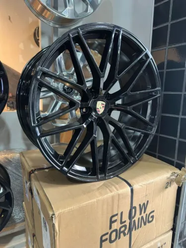 Jogo de Rodas Aro 21" Porsche Macan
