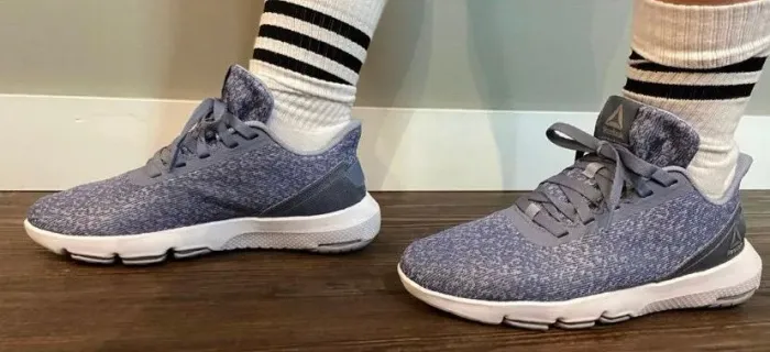 Tênis azul Reebok original novo 