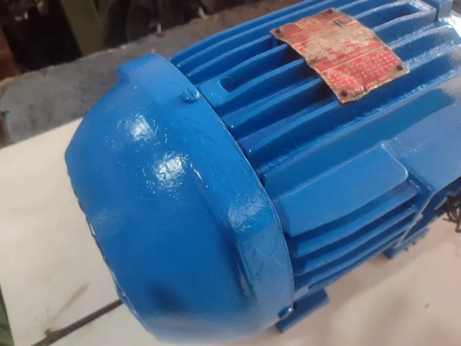 Motor trifásico Weg 2 CV