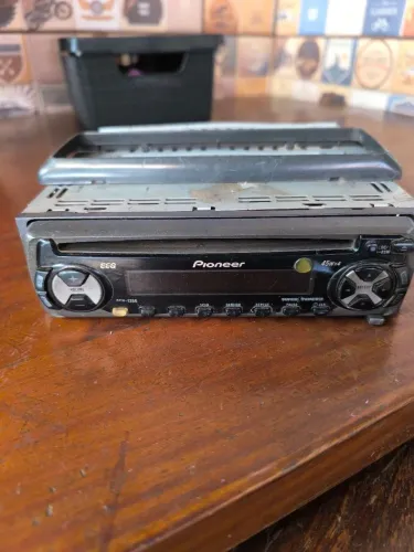 Som automotivo Pioneer DEH-1350