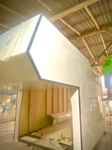 Baú motorhome para Sprinter Chassi em vetroresina montagem nova