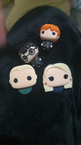 Quatro bonecos Harry Potter fun Kinder Ovo