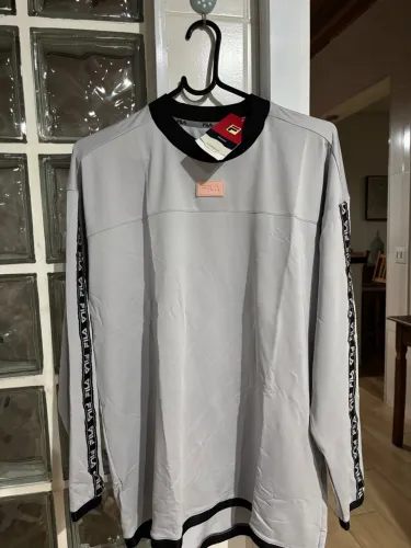 Blusão fila tape sports cinza com preto GG novissimo