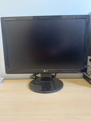 Monitor LG 19 polegadas FLATRON
