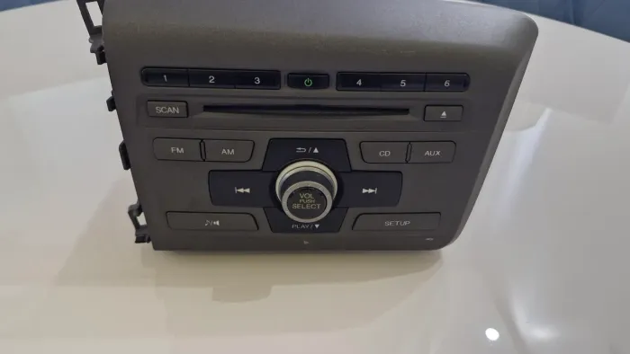 Rádio original Honda Civic G9, retirado do veículo.
