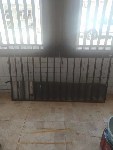 Grade de proteção para comércio 