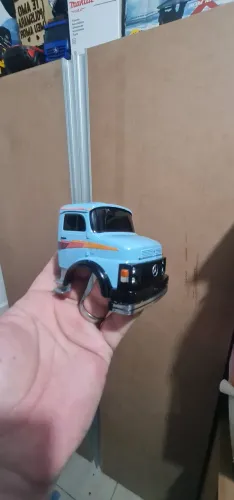 Miniatura caminhão mercedes muriçoca toco ou truck