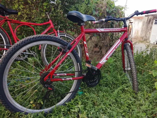 Bicicleta aro 26 toda filé, pneus novos 