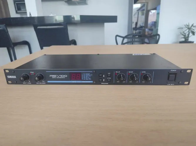 Reverb rev100 YAMAHA 