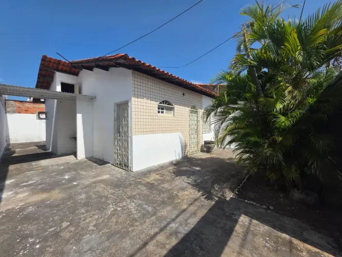 VENDO CASA NO RESIDENCIAL ARARAS ( COHAMA )