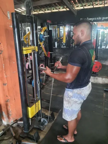 Aparelho de academia e Musculação - Cabo de Cross Over
