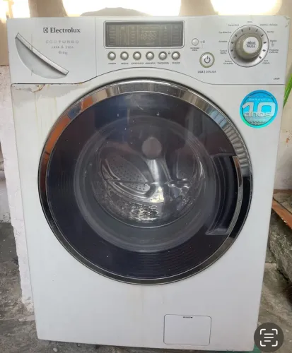 Lavadora e Secadora Electrolux Ecoturbo 9kg