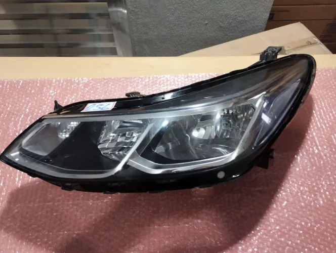 Farol Cruze comum sem LED esquerdo motorista 2017 2024 original usado restaurado CD 256