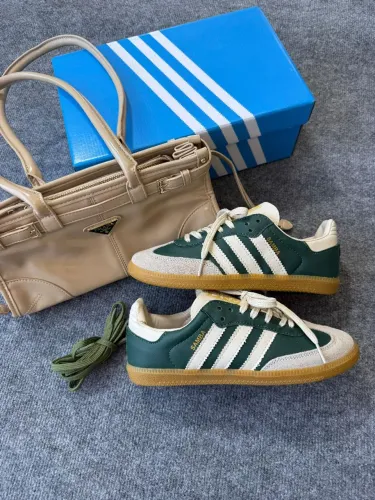 Tênis Adidas Feminino Samba,Confortável !