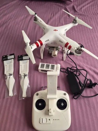 DRONE DJI PHANTOM 3