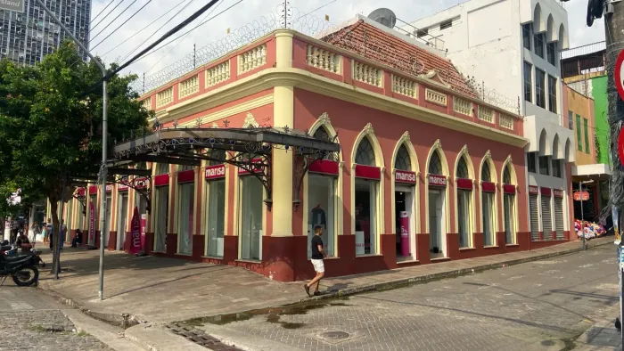 Prédio Comercial à Venda no Centro