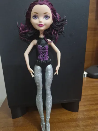 Boneca Raven Queen Ever After High - Mattel 2015