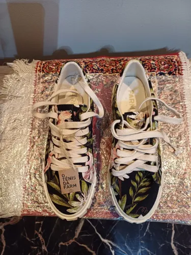 Tênis Novo Farm Floral