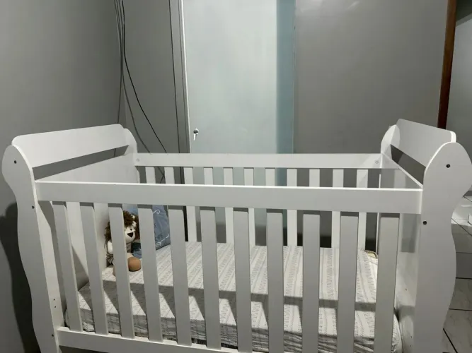 Berço em excelente condição (usado por pouco tempo)